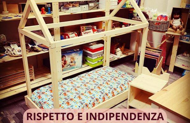 Scopri il Letto Montessoriano con sponde Happy Babies - per un Materasso  120x60